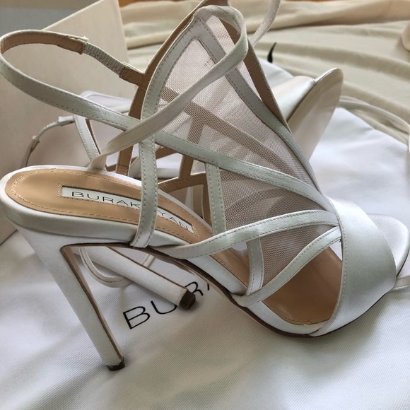 🆕 BURAK UYAN satin white pumps ❤️ - Picture 4 of 8